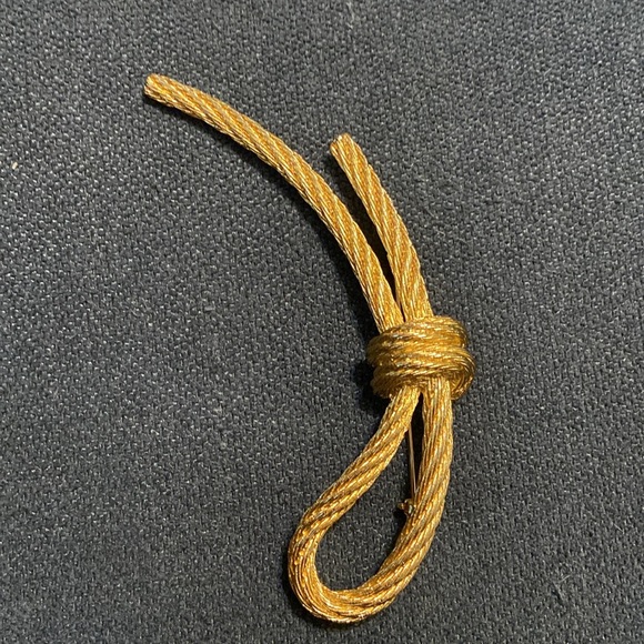 1970’s Vintage Christian Dior Brooch Twisted Rope Knot Loop Large Signed Pin - Picture 4 of 11